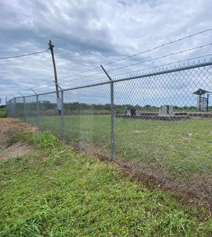 Chain Link Fence project photo 2 in Victoria County, TX