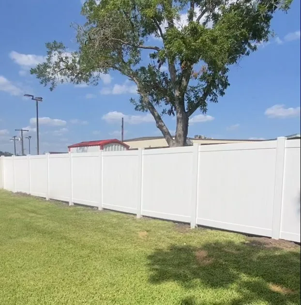 Vinyl Fence project photo 1 in Victoria County, TX
