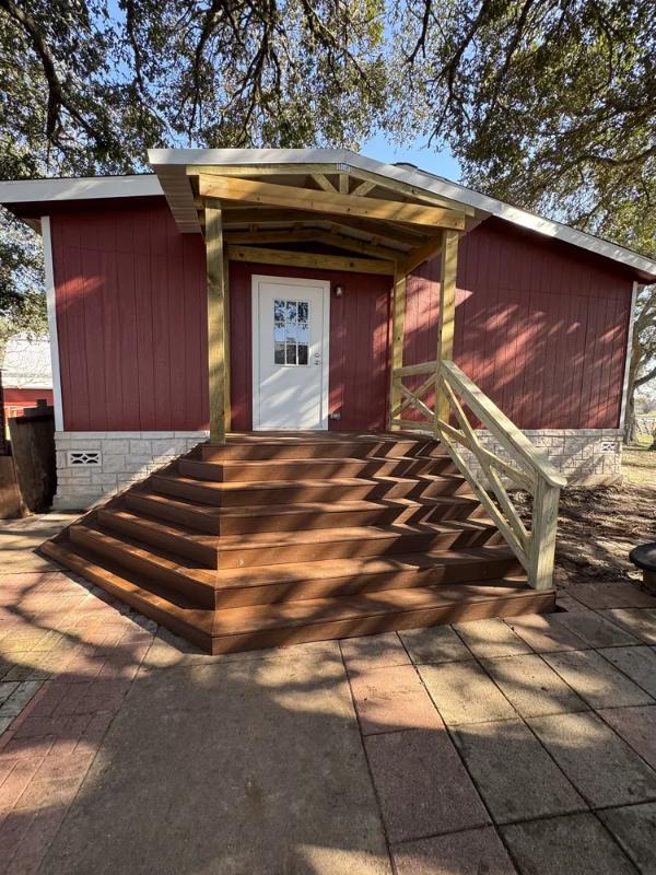 Decks & Covers project photo 8 in Victoria County, TX