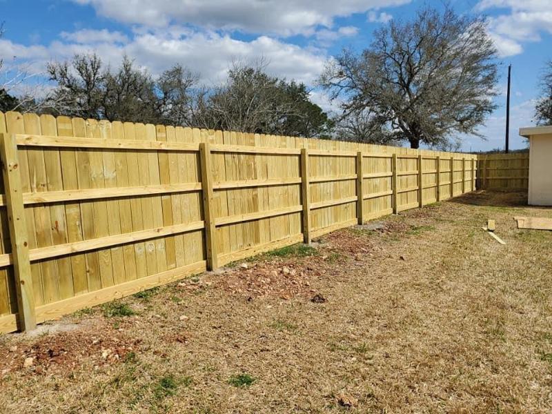 Wood Fence project photo 1 in Victoria County, TX